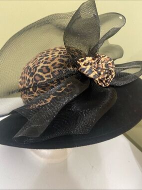 Really Cute Dress Hat / Church Hat